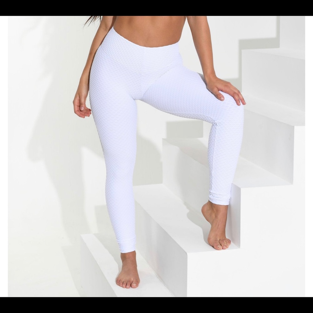 White Crop Croco Booty By Brabands Leggings
